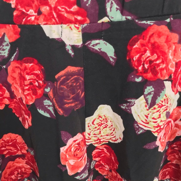 Element Rose Mini Skirt NWOT Size Large - Picture 5 of 5